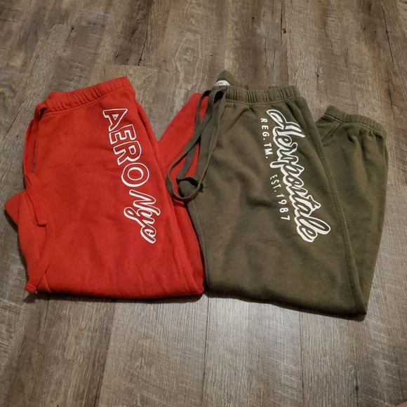 Aeropostale/Aero Pants - Aeropostale Aero-Nyc Size Large Red and Hunter Green lot of 2 Joggers/Sweatpants